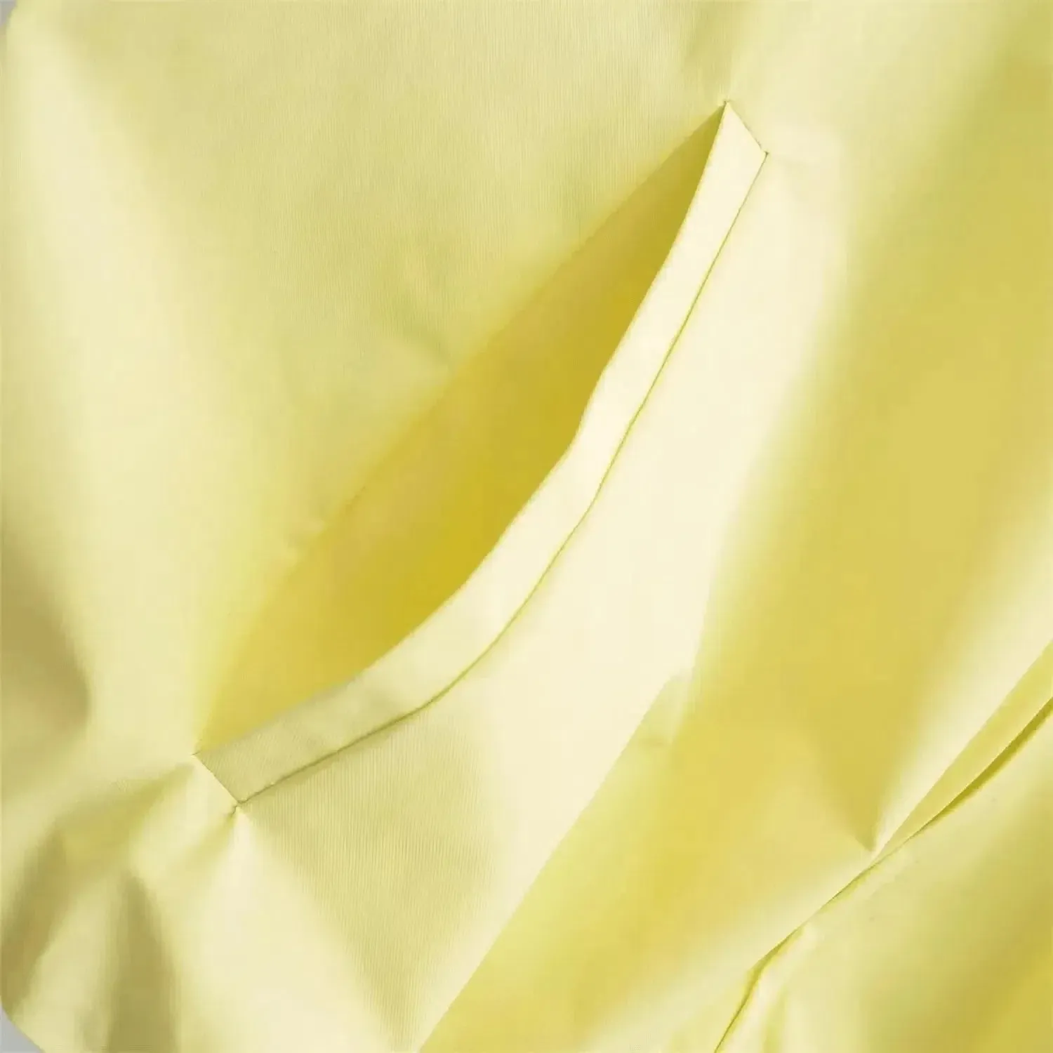 Corivelle Luminous Set – Vibrant yellow – Tailored