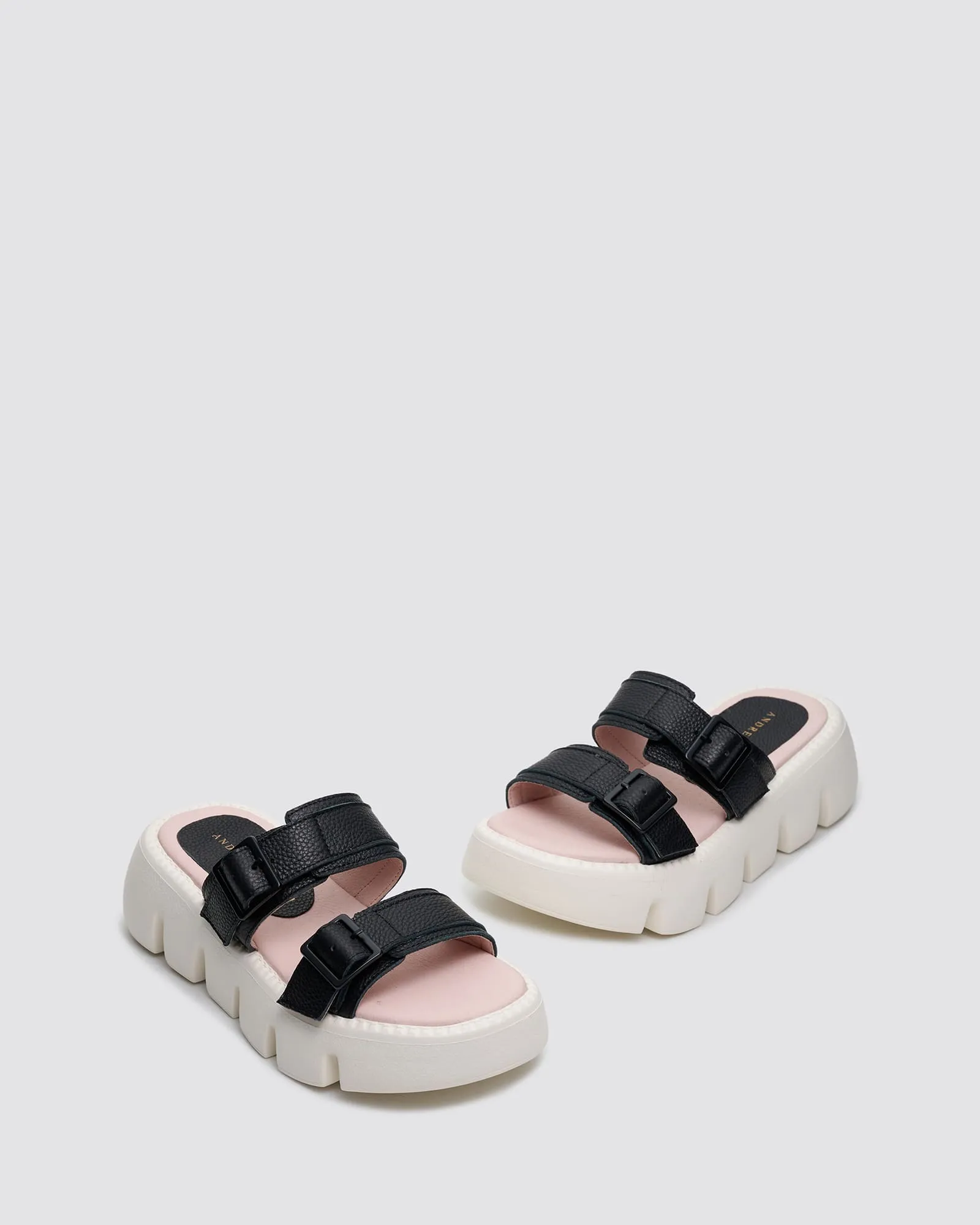 IGGY SLIDES BLACK LEATHER