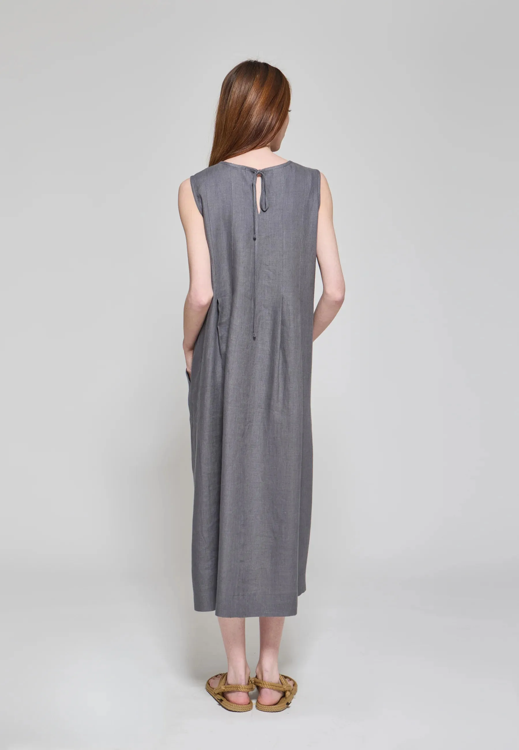 MIREA – Pleated Sleeveless Linen Dress