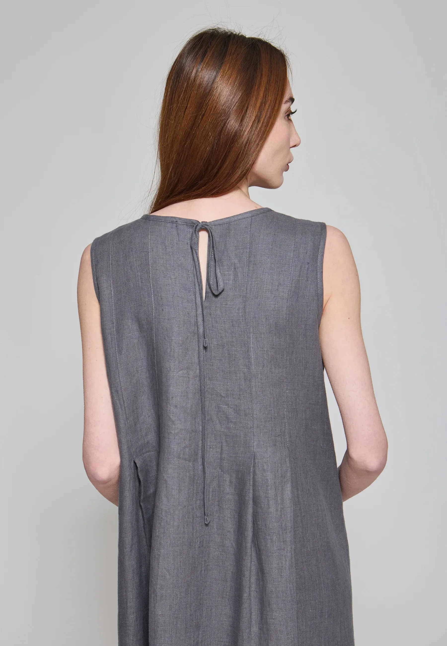 MIREA – Pleated Sleeveless Linen Dress
