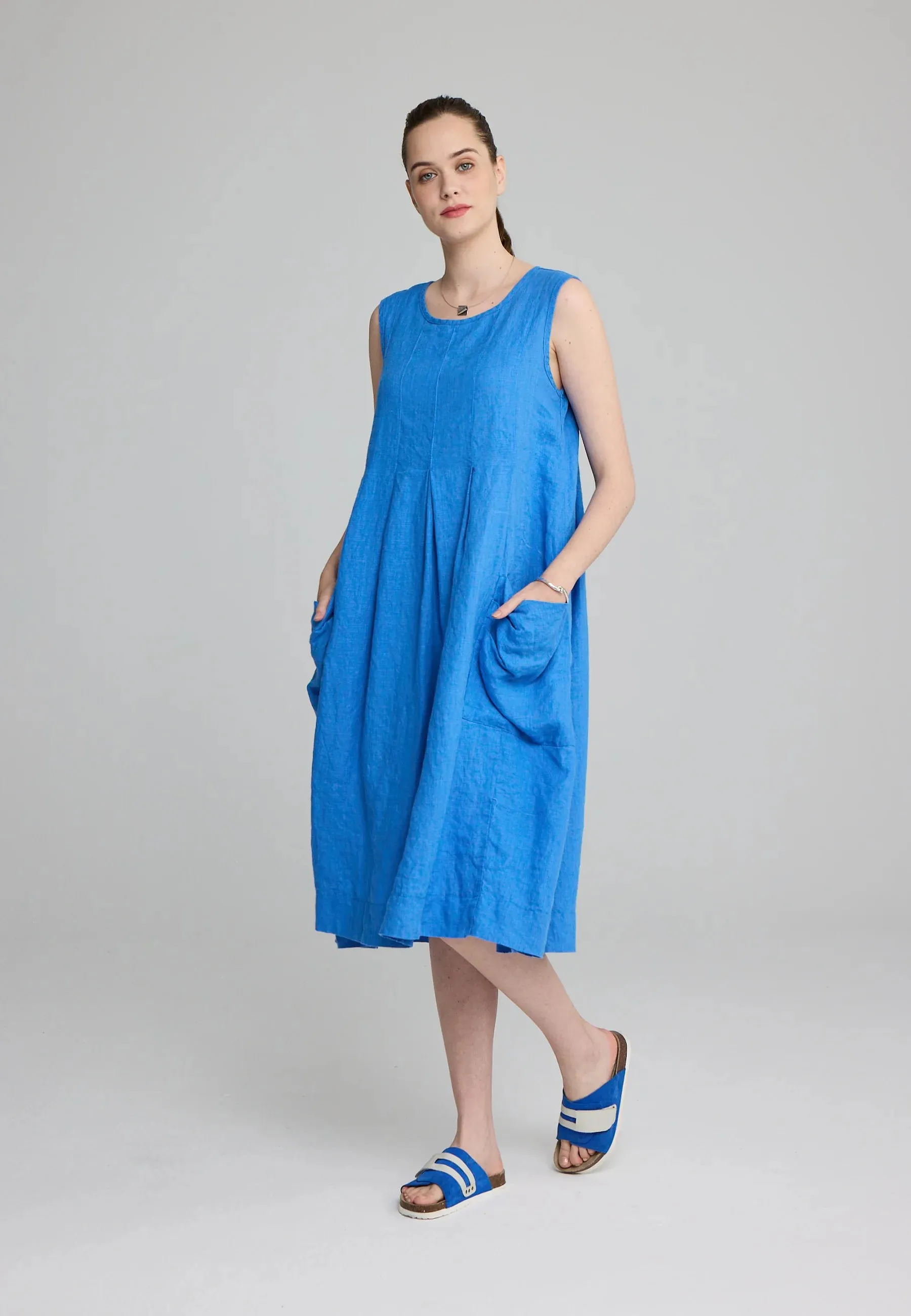 MIREA – Pleated Sleeveless Linen Dress