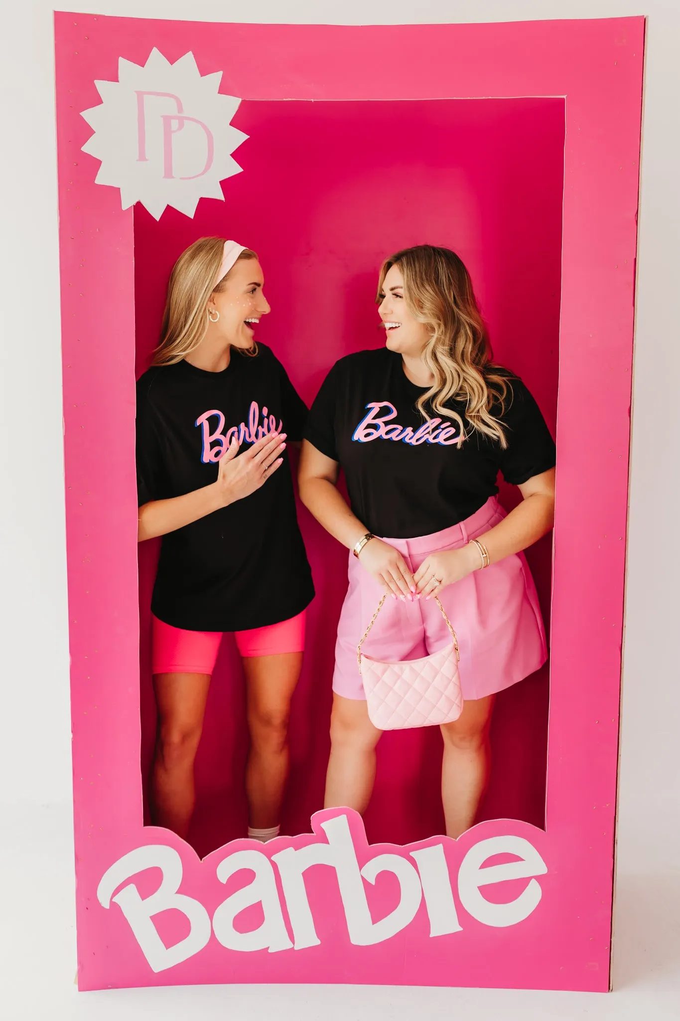 THE BARBIE SIGNATURE GRAPHIC TEE IN BLACK